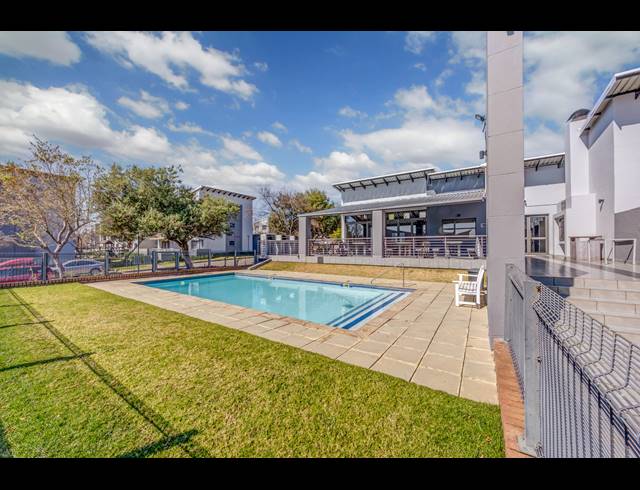 2 BEDROOM APARTMENT FOR SALE IN DAINFERN